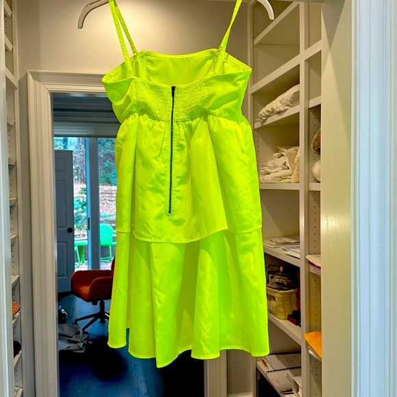 Crosby Dabney Dress in Electric Lime. Size XS. New with tags. - Picture 2 of 3